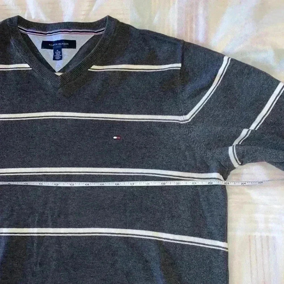 Plus size casual sweater for  men by Tommy Hilfiger - Picture 3 of 5